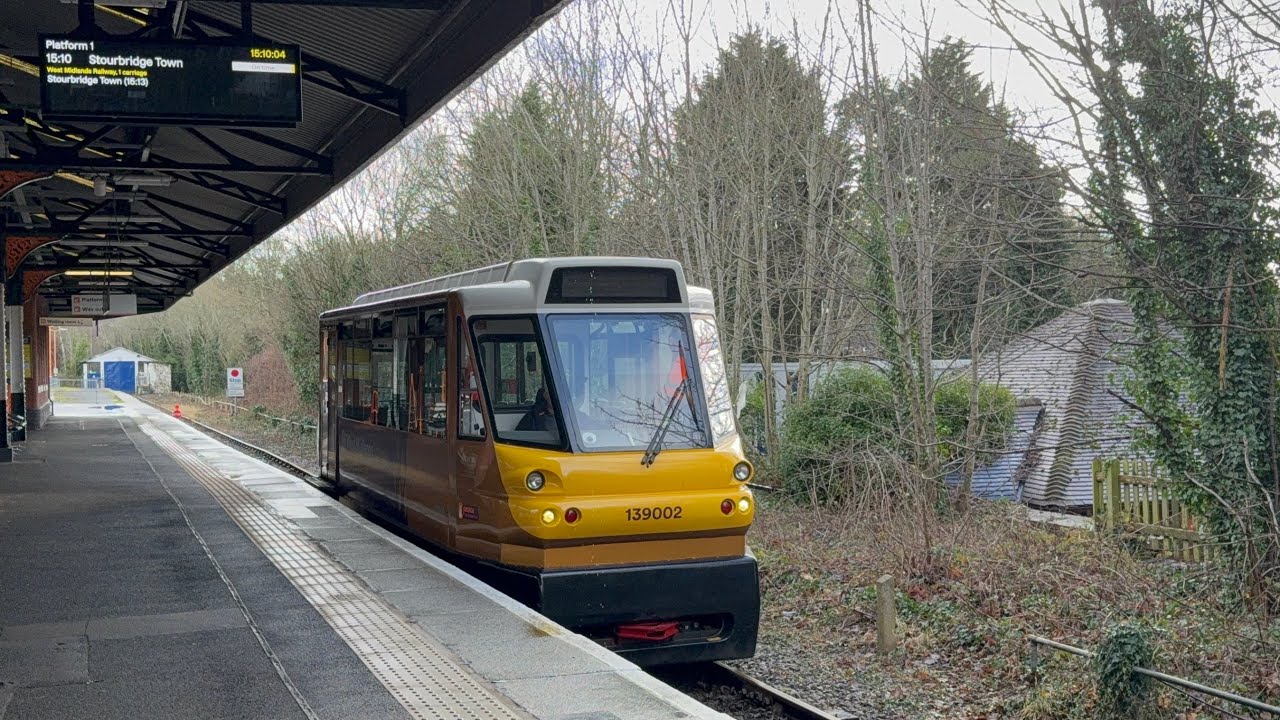 West Midlands Railways 139002 arrive and depart Stourbridge Junction 2P12 and 2P13 11/2/26 