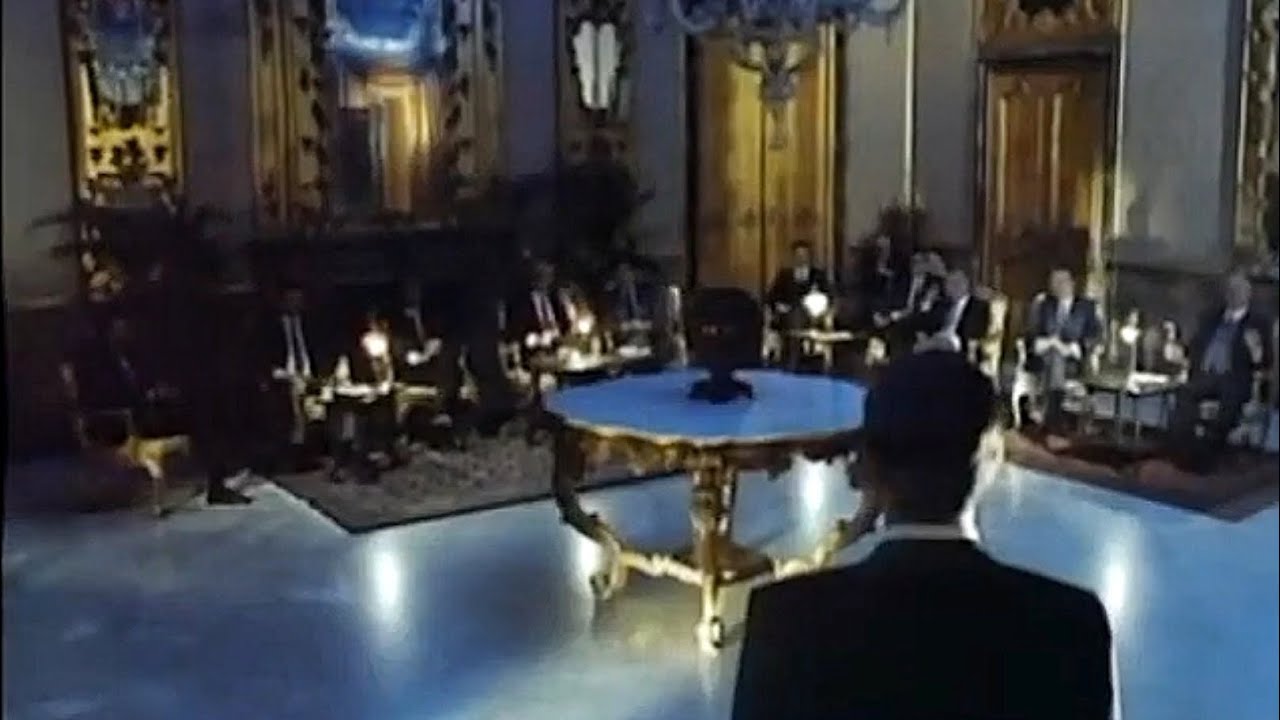 Тано Каридди перед верхушкой Cosa Nostra 🎬 Tano Cariddi parla alla Сupola (