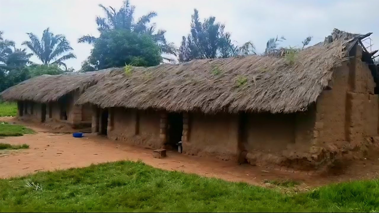 Dans le grand Kasaï profond. Prof docteur Bruno Miteyo Nyenge tient à la modernisation des écoles. 