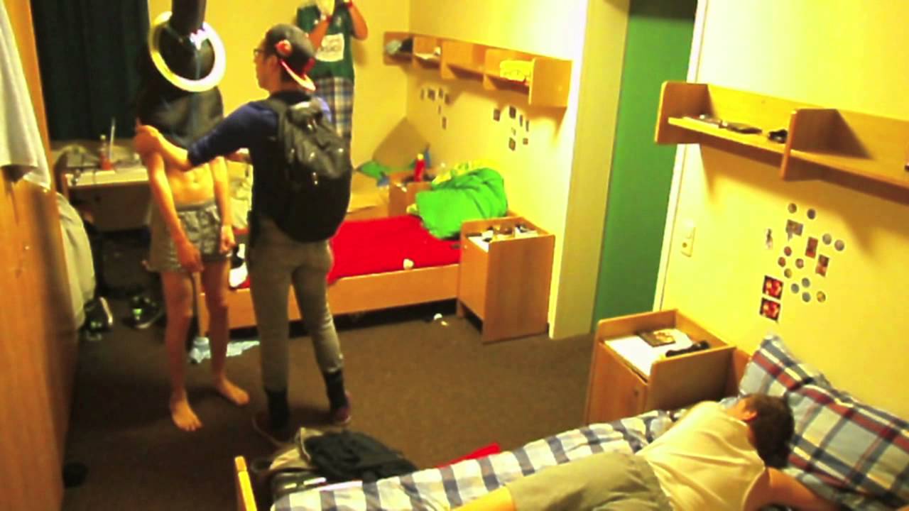 Making of Harlem Shake (Deluxe 2013)