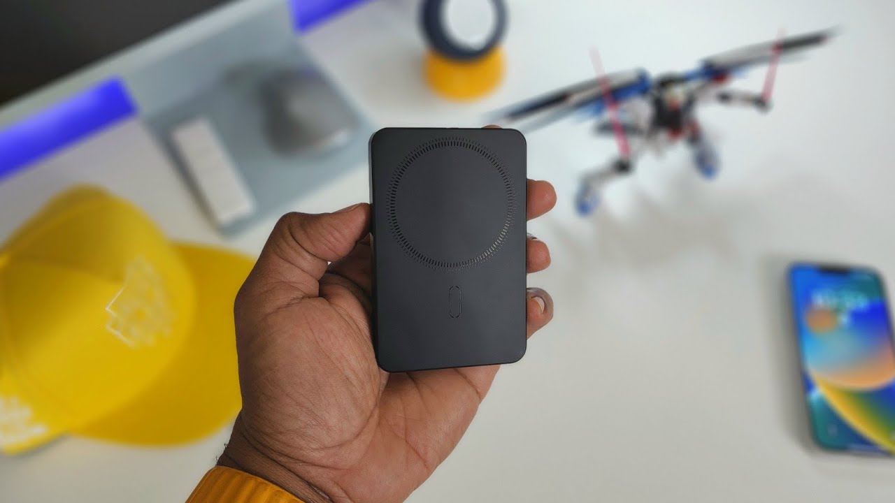 ESR HaloLock Kickstand Powerbank... iPhone 13 Magnetic Goodness!!!