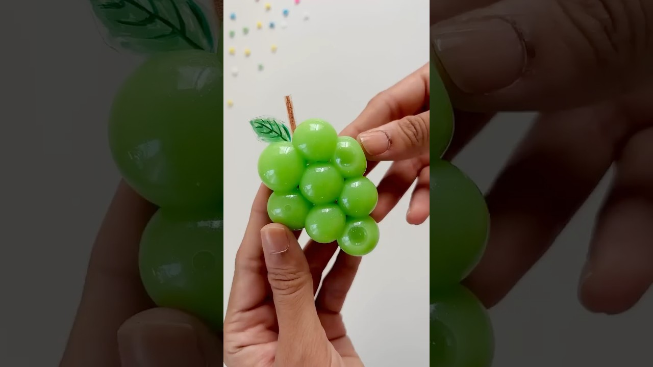 Diy Nano tape grapes 🍇 #NanotapeCrafts #NanoTapeFun #CuteCrafts #DIYCrafts #KawaiiCrafts #Squishy