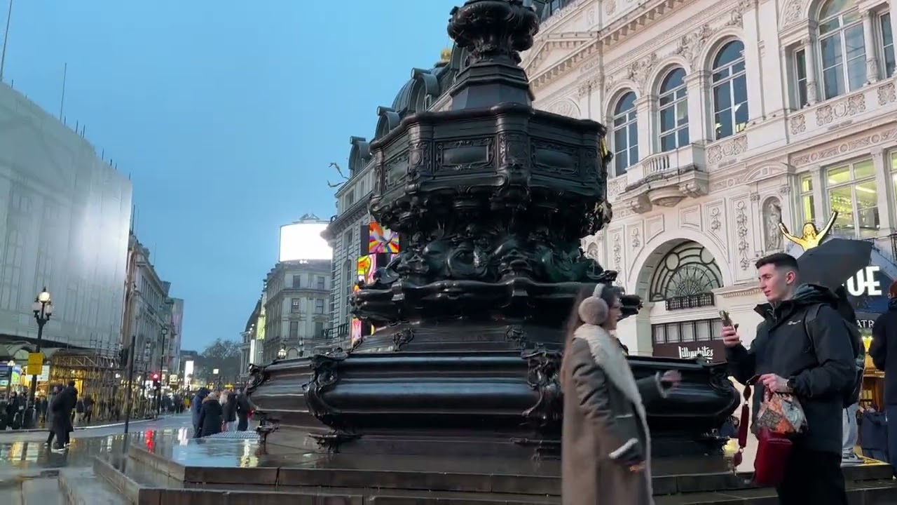 London in the Rain: Neon Reflections at Piccadilly ☔✨