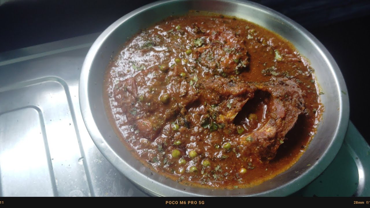 রুই মাছের কালিয়া বানালাম,স্বাদ এর কথা না বলবো না আপনারা বলবেন কেমন! 