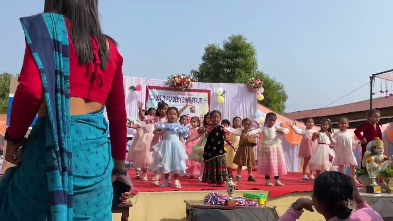 Aaganiko dilma rangi changi phool chha music video / Lotus Academy Bharatpur Chitwan  Bhojad