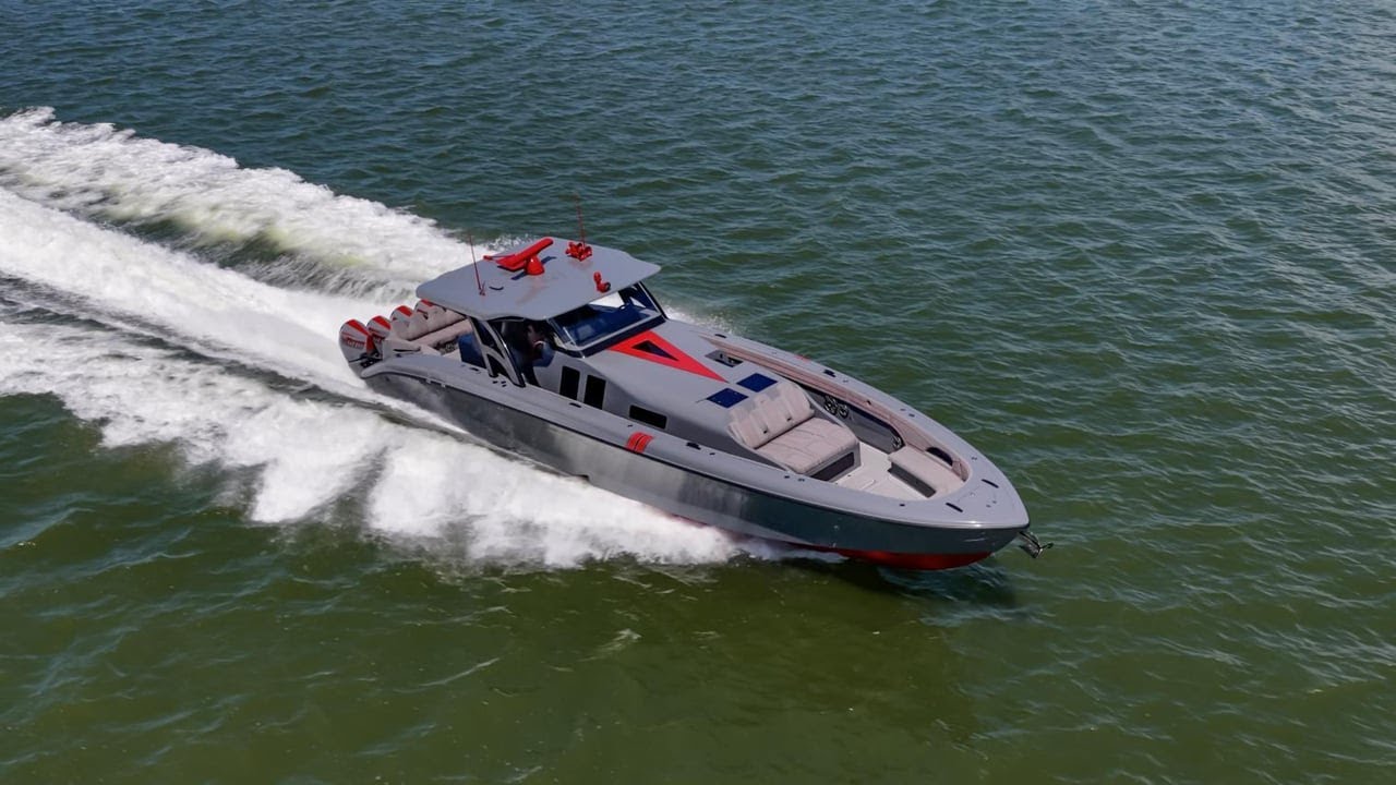 2024 Midnight Express 52 Vitesse