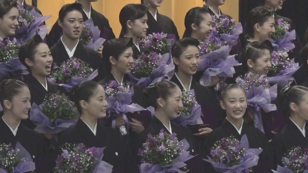 「果てしない芸の道歩む」 宝塚音楽学校１００期卒業