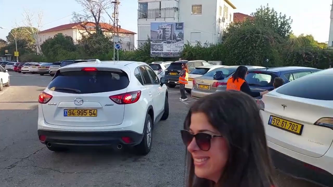 עיניים בדרכים'/'נשק וסע'/'سلم وتوكل' - ביה''ס 