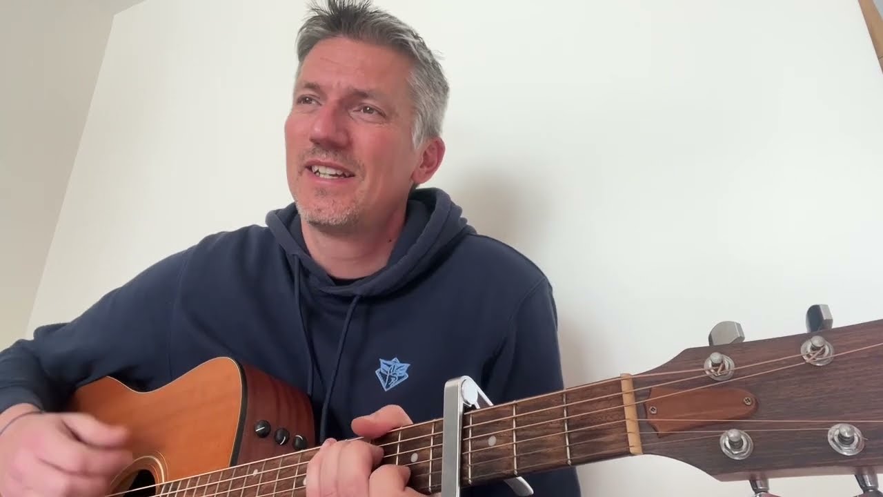 Mecano - Hijo de la Luna (cover acoustic guitar)