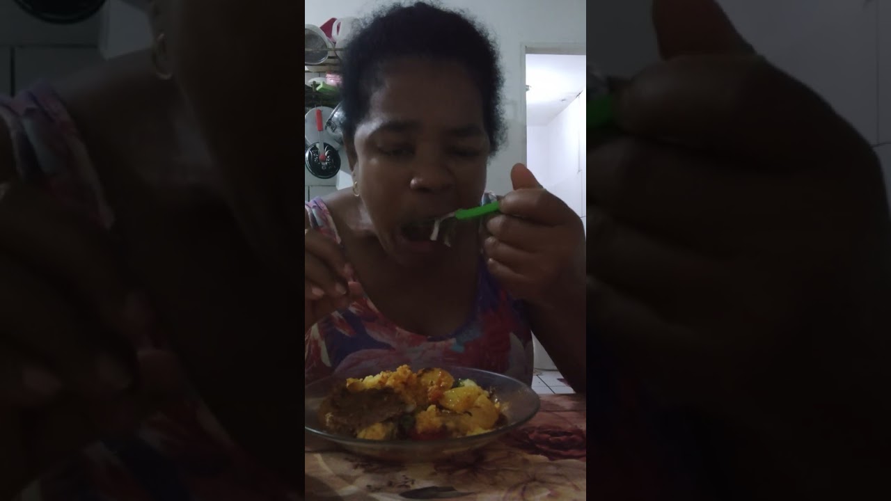 #cafedanoite#comida #salada #olha  minha janta 😋😋😋😋