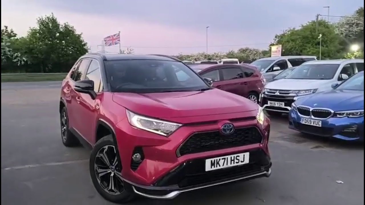 2021 Toyota RAV4 2.5 Plugin Hybrid 18.1 kWh 4x4 Dynamic SUV Review | A Very Good Compact With 2 Keys