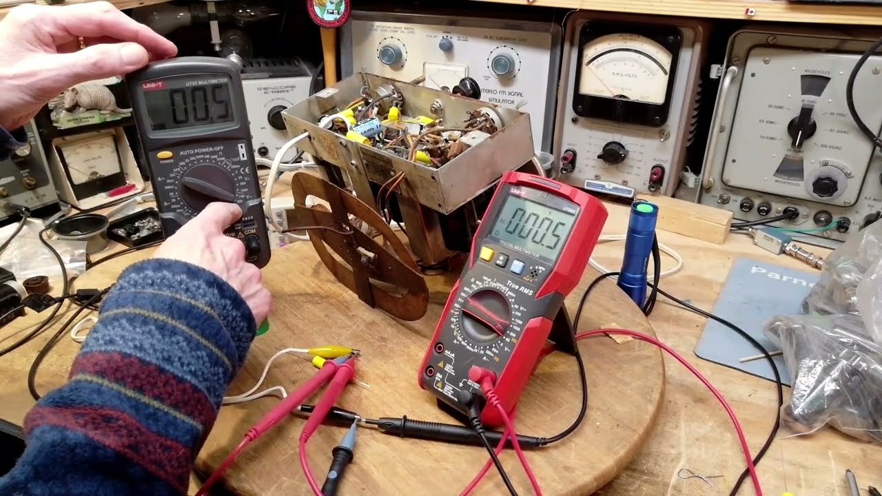 Сравнение точности вольтметров