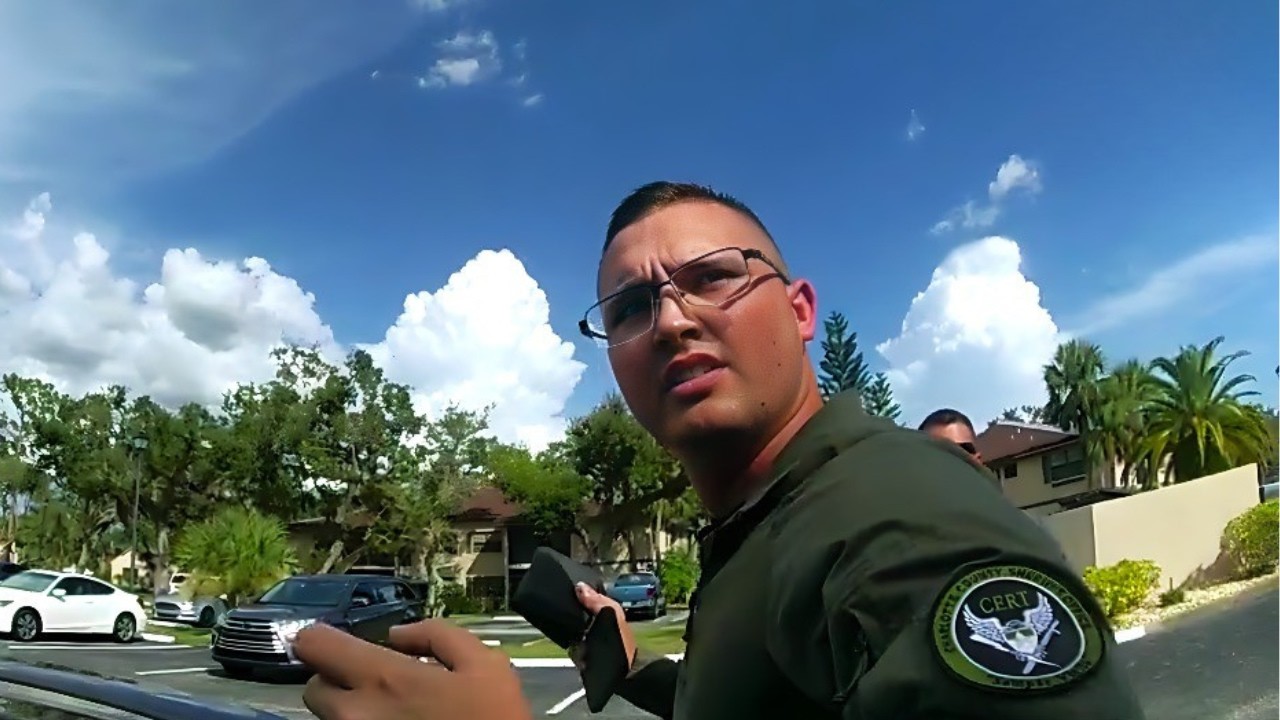 Police Rescue Woman From Highly Abusive Deputy (Police Bodycam)