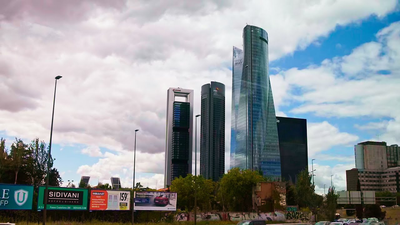 Driving from Aéropuerto Adolfo-Suárez de Madrid-Barajas to downtown 1/16 - Spain