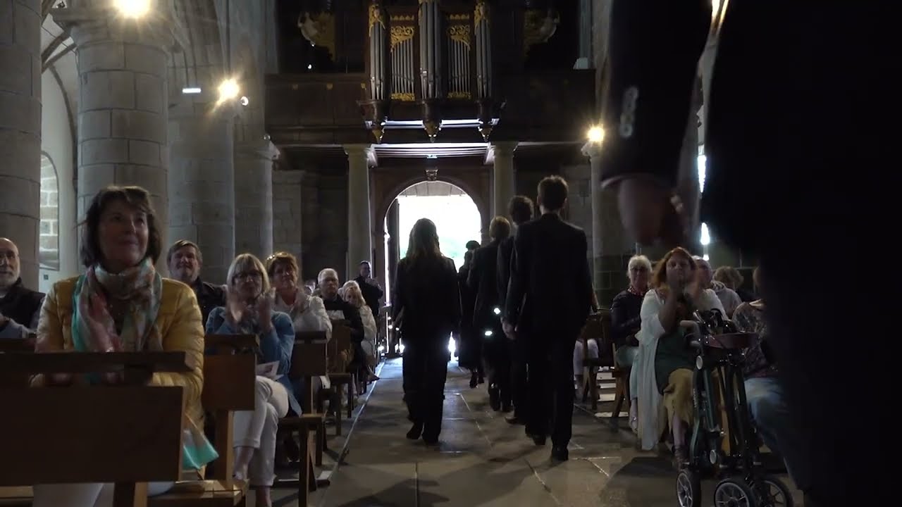 O Lux Beatissima - Howard Helvey