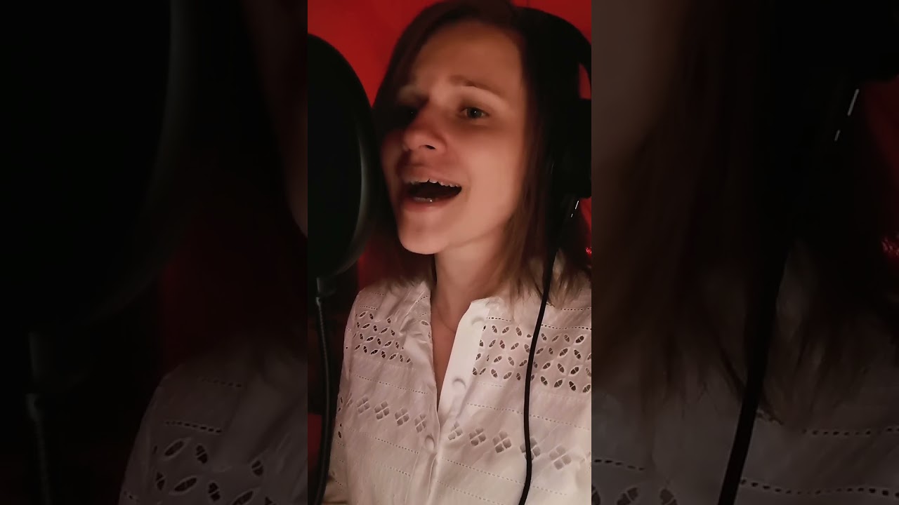 Rozkwitały pąki białych róż (cover)