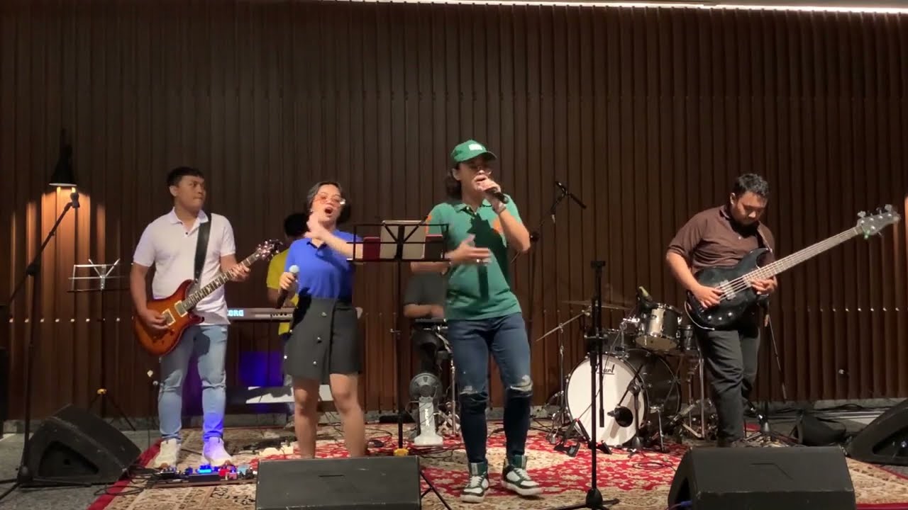 ONE LOVE - BLUE | Cool Nerds Cover