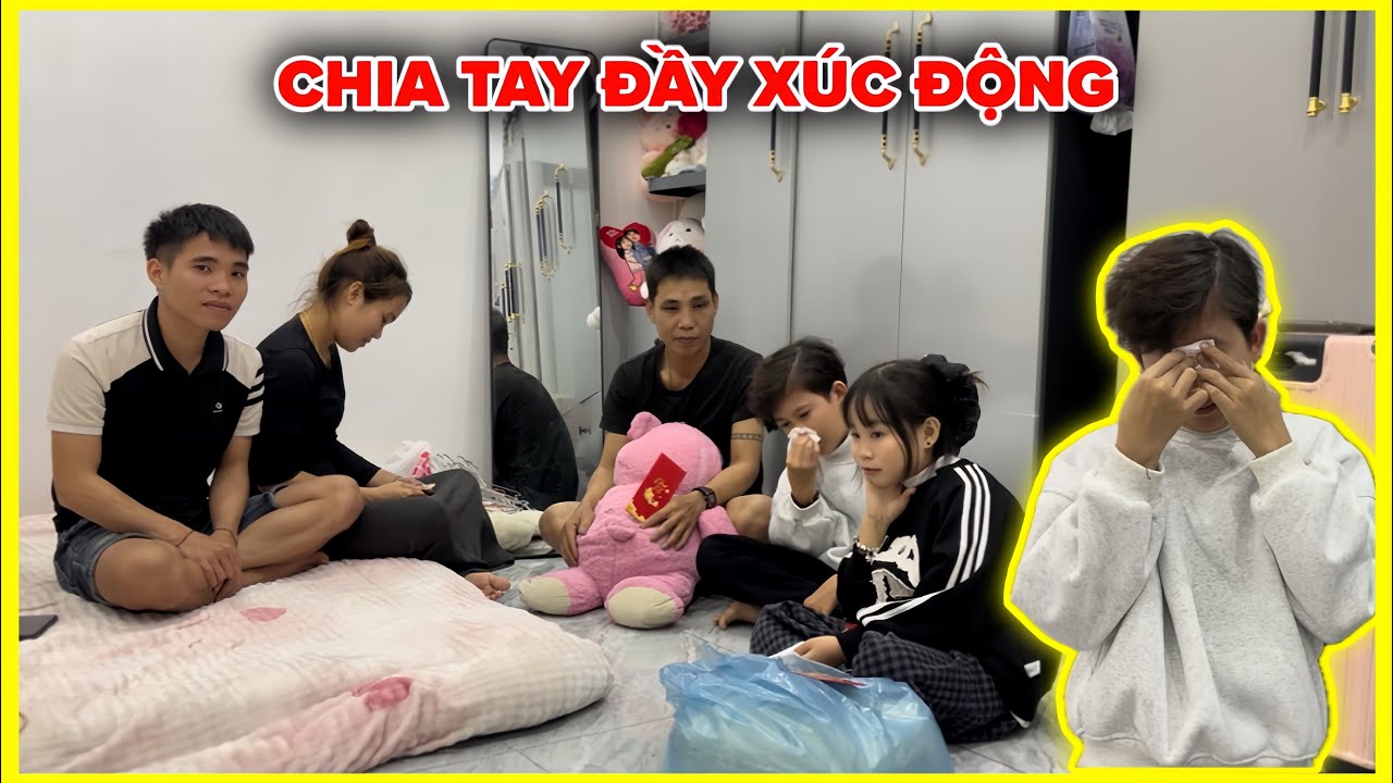 Đầu Bếp T&iacute; Hon Nghẹn Ng&agrave;o Chia Tay Gia Đ&igrave;nh B&eacute; Hạt Ti&ecirc;u Để Về Qu&ecirc; Ăn Tết Ai Củng X&uacute;c Động