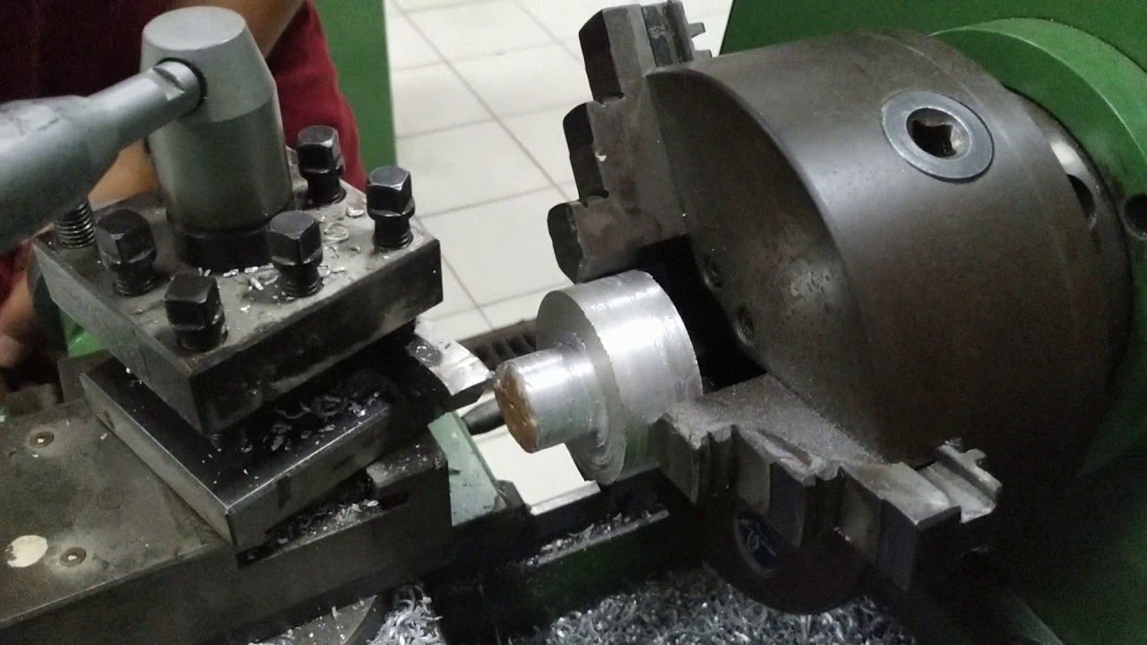 Video Praktikum Pembubutan Bakalan Roda Gigi Laboratorium Proses Manufaktur Teknik Industri UPNVY