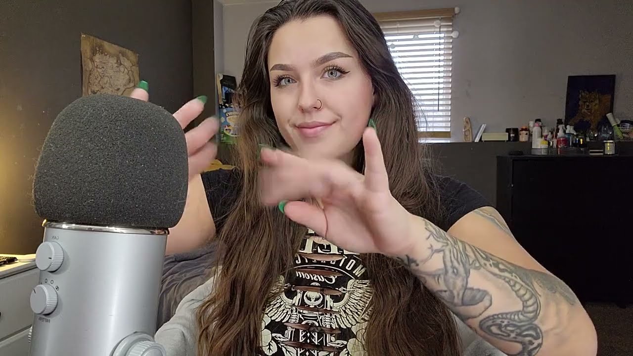ASMR- Mic Rubbing, Mouth Sounds, Unintelligible Whispers & Finger Flutters!!