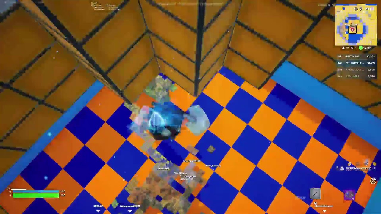 Fortnite Live playing random squads with viewers (usecodepb6)