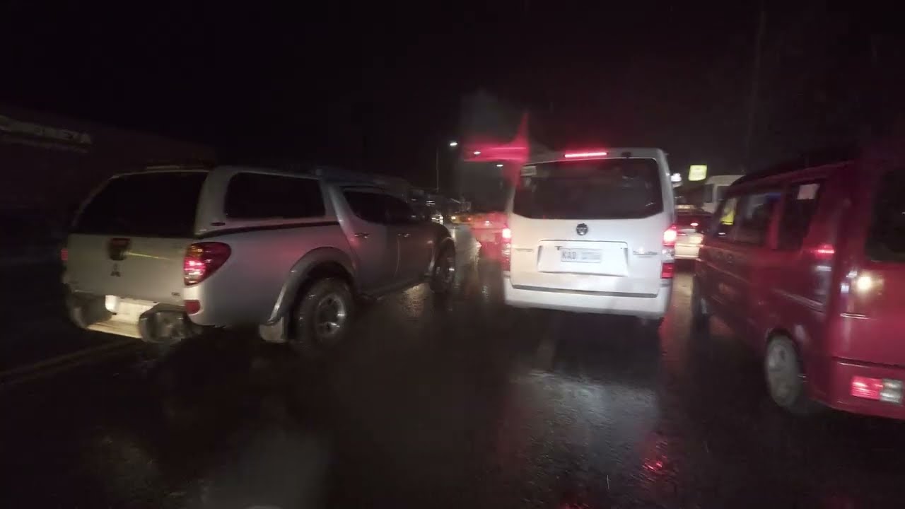 Mga  Nakaparadang Truck NG dulot nang napaka tinding traffic sa Cagayan De Oro city, Walang action !