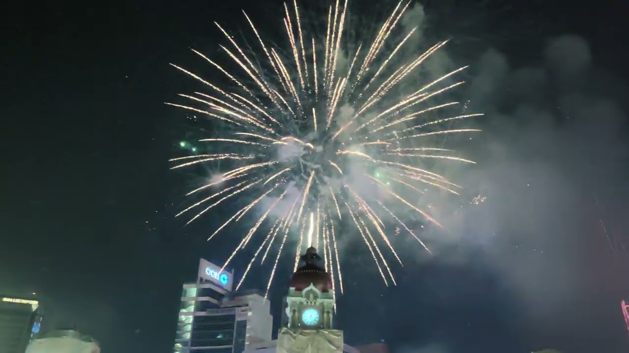Sambutan ambang merdeka 2025 di dataran merdeka KL..