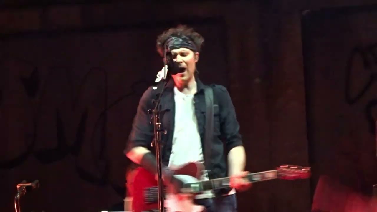 The Fratellis - Chelsea Dagger - M&S Bank Arena - Liverpool