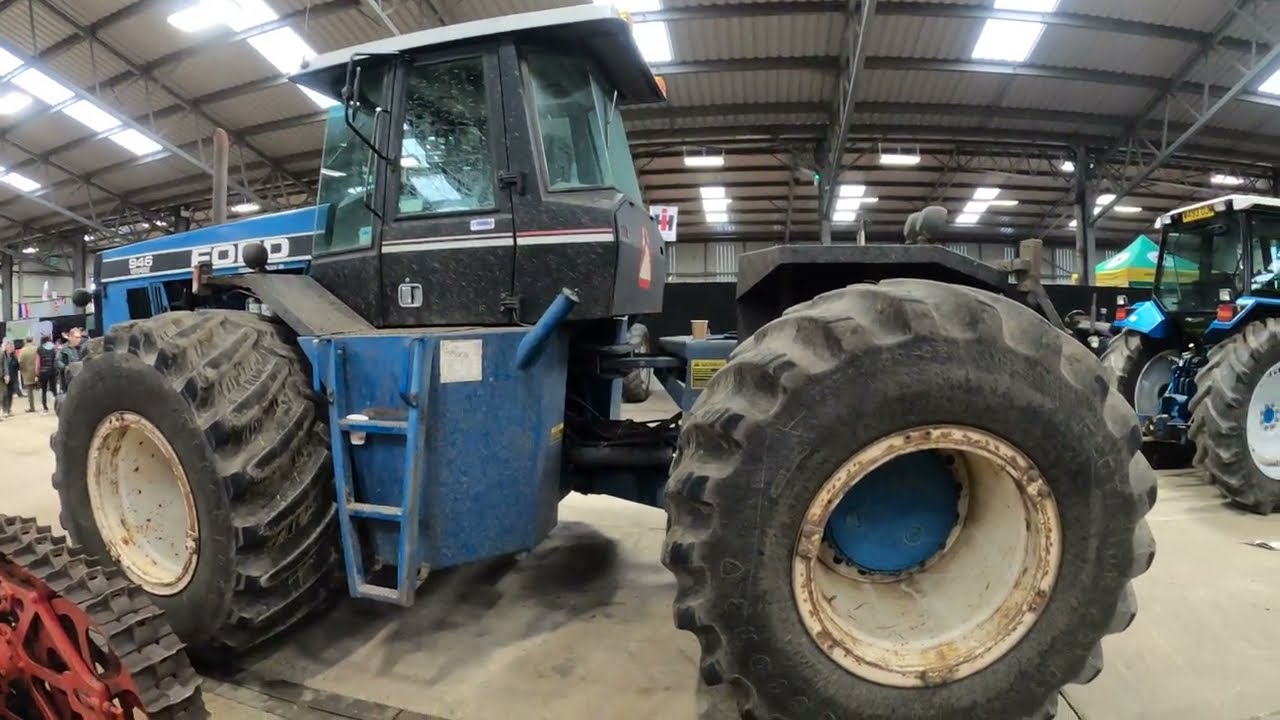 1991 Ford New Holland 946 Versatile V8 14.0 Litre 6-Cyl Cummins Diesel Articulated Tractor (325 HP)