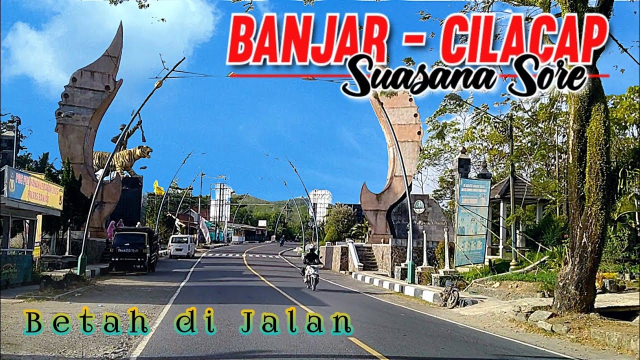 Suasana Sore Perjalanan Banjar-Cilacap Perbatasan Jateng Singgah di mesjid Perahu