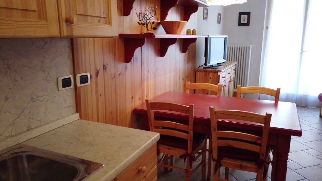 Frazione Sternigo, Baselga di Pinè - Bilocale con spazioso balcone