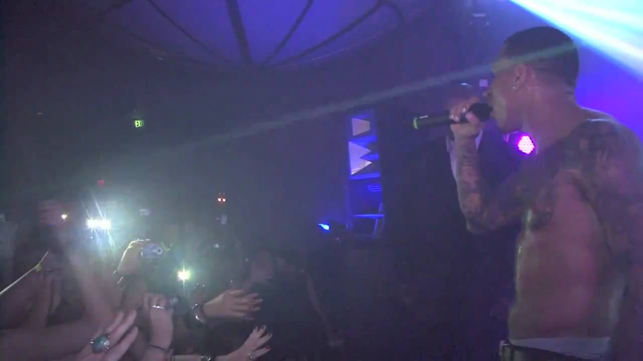 DJ Felli Fel with Chris Brown at Club Pulse PART 1
