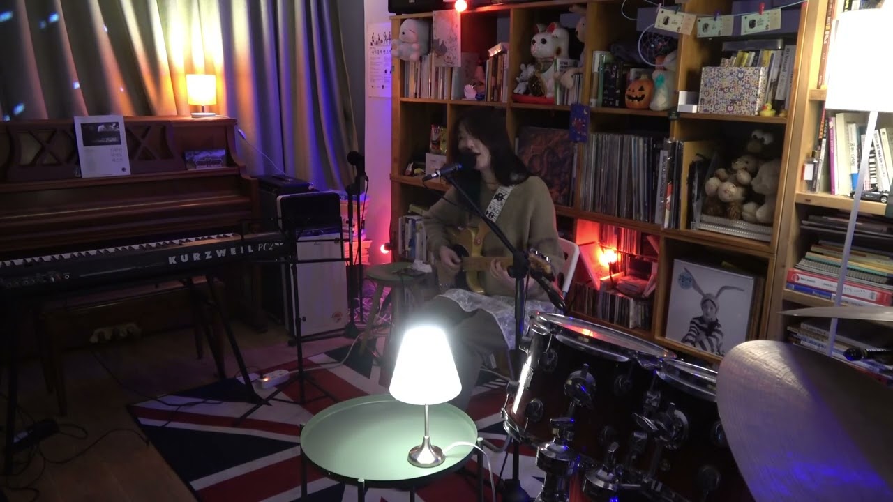 이것이 네 타이니 데스크냐?돌고 돌아서 나 - 고닭 (Godarxk) | Tiny Desk Style Live Session