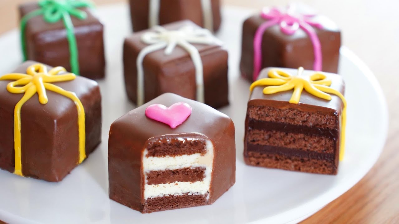 День святого Валентина🍫 Подарите любимому человеку мини-шоколадный торт. 🎁 Мини-шоколадный торт