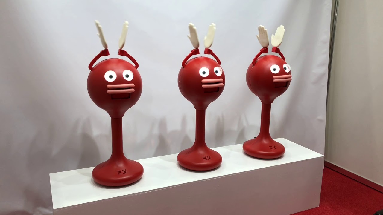 拍手ロボット「ビッグクラッピー」がお笑い芸人顔負けの芸を披露