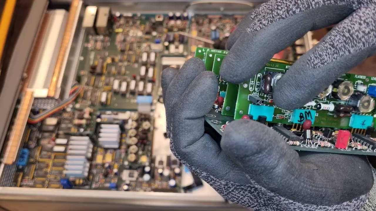 도시광산 구형계측기 골드 a cpu 와 ic칩 👍 👍 👍 👍 👍 👍 #gold #pcb #고물상 #재활용