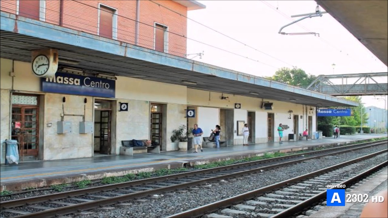 Annunci alla Stazione di Levanto