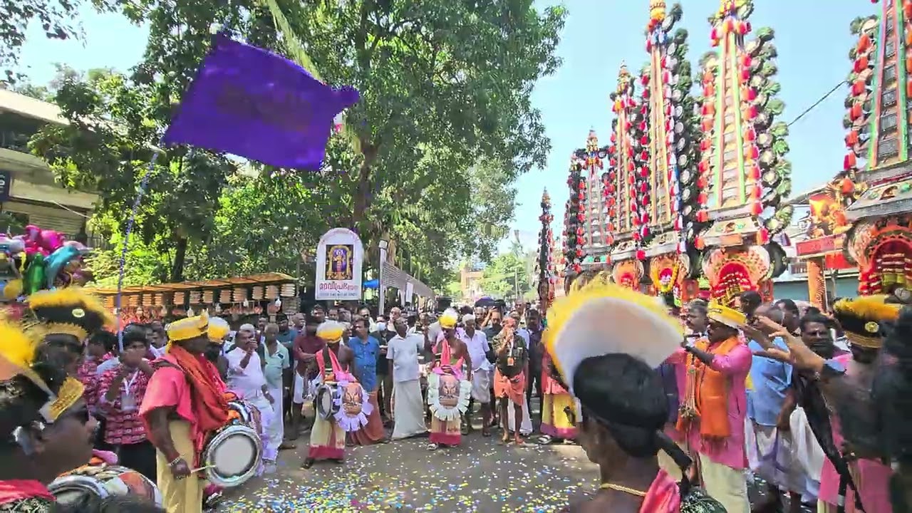 Ponnil Kulichu Ninnu- Sallapam- Chelakkara Bothers- Viyyur Manalarukavu Vela