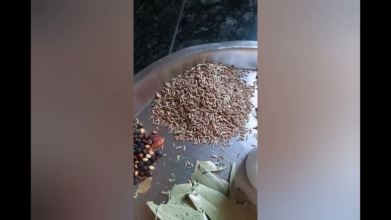 एकदा च बनवा आणि चार महिने खा पारंपारिक पद्धतीने बनवलेला घरगुती गरम मसाला 👌👌