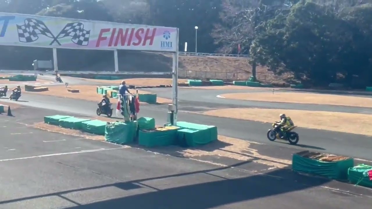 つま恋カートランド gsx-r125 決勝1