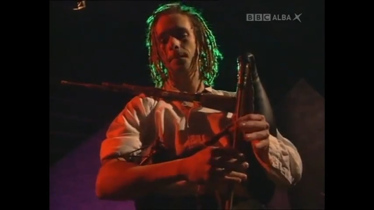 Martyn Bennett - Togaidh sinn fonn 5