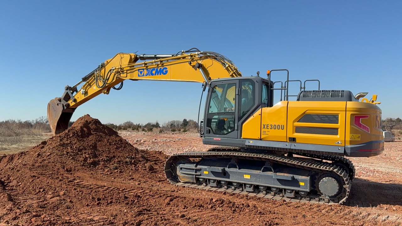2023 XCMG 300 Excavator For Sale