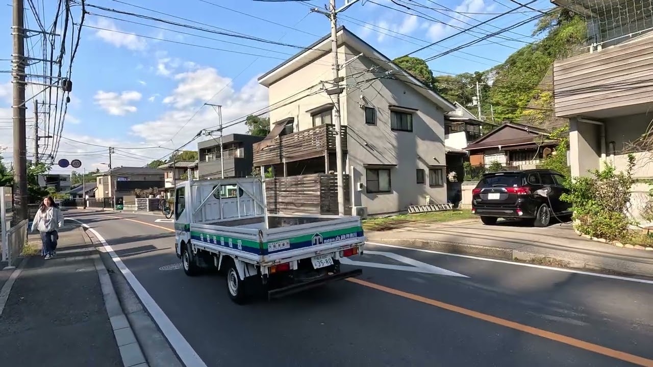 由神奈川県立近代美術館步行至葉祥明美術館