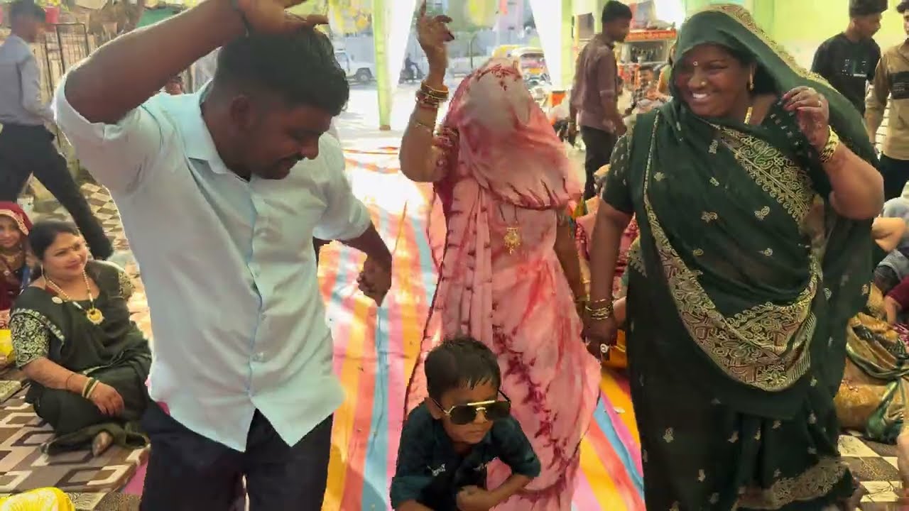 હલ્દી🕺રસમ💃ની મોજ#gujarat//vilog//video ￼