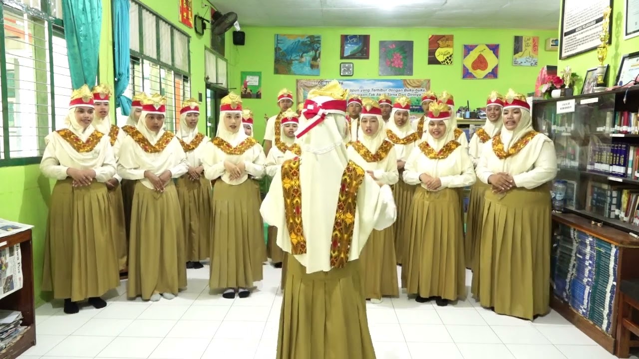 PADUAN SUARA MTs NEGERI 2 JEMBER  JAWA TIMUR @pendidikan_madrasah#KBC#CintaTanahAir#Hutri80