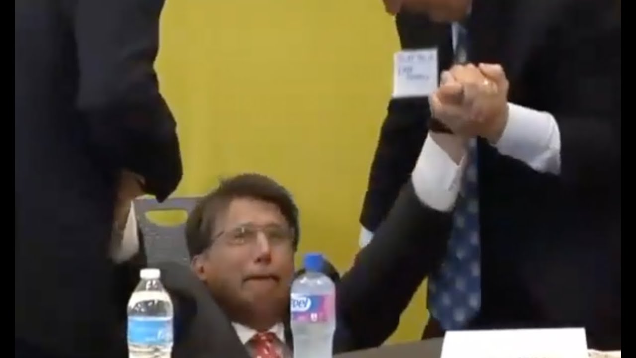 American Politics No Context #24