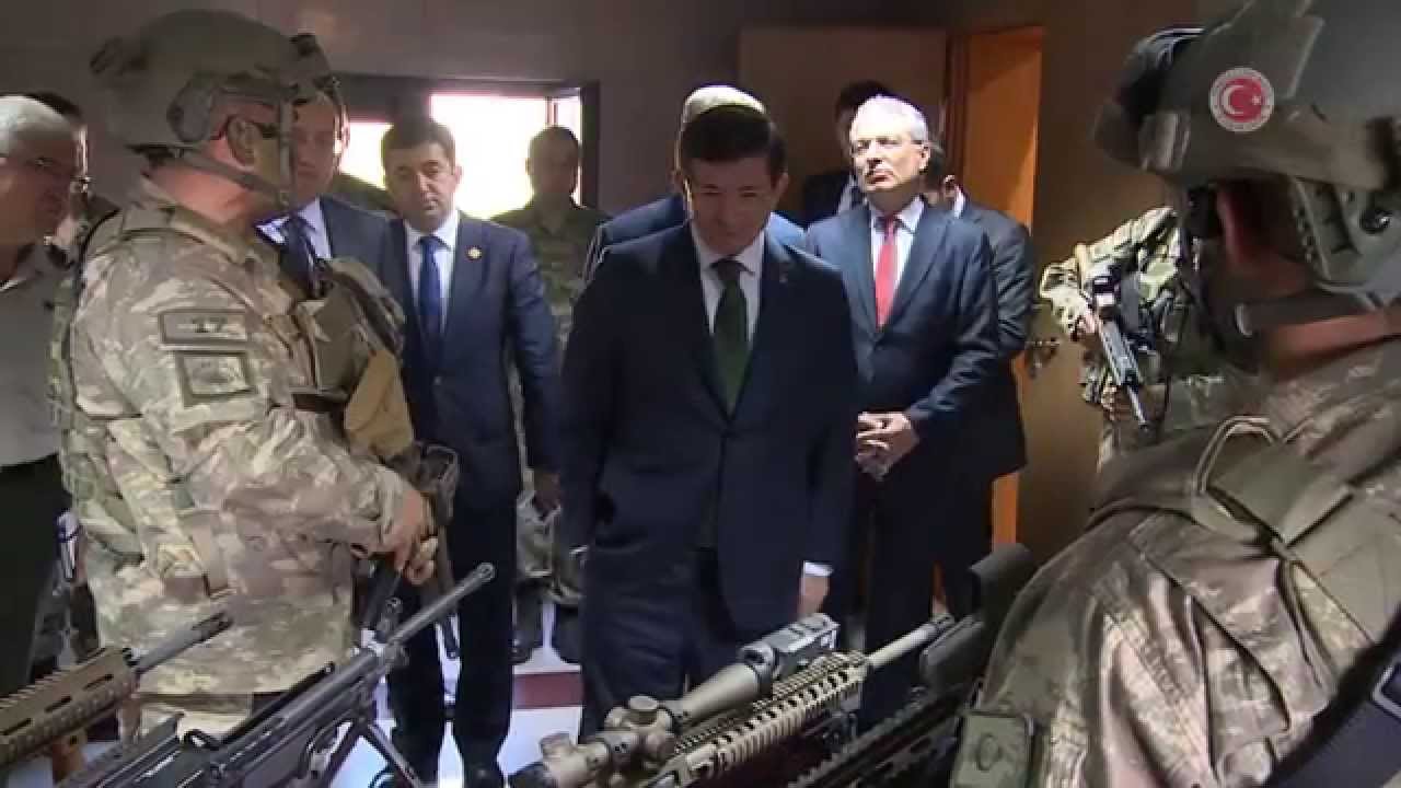 Başbakan Özel Kuvvetler Komutanlığı'nda.