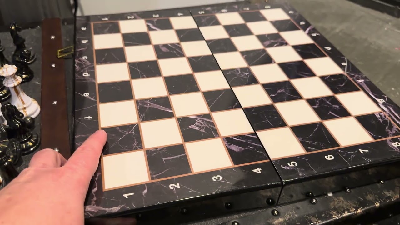 Marble looking chessboard and pieces/large chess set 