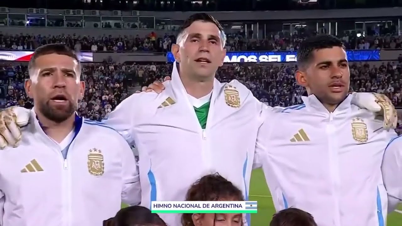 ARGENTINA VS. BRASIL: ¡¡ENSORDECEDOR! EL HIMNO DE LA ALBICELESTE | CLASIFICATORIAS 2026 🇦🇷⚽🇧🇷