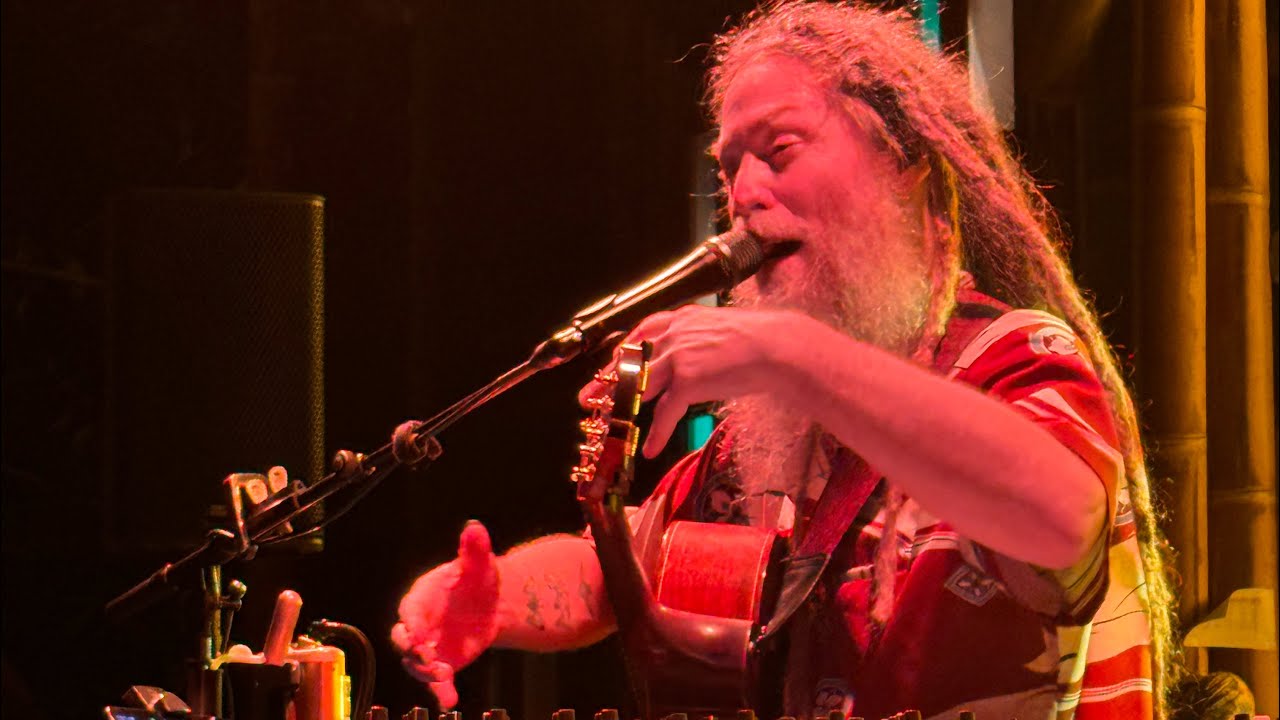 Mike love music Perfect Holiday #reggaepromoter #reggaemusic #reggaevibes #concert 